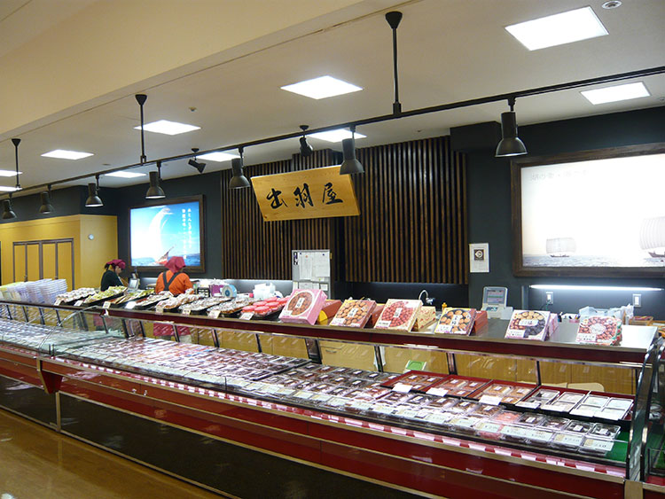 茨城県内5カ所で展開する直営店舗は、お客様の生の声を聴ける貴重な場で、商品開発にもその声をいかしている